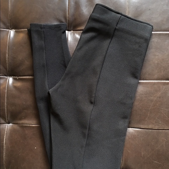 🚺 H&M Ribbed Legging - Picture 2 of 4